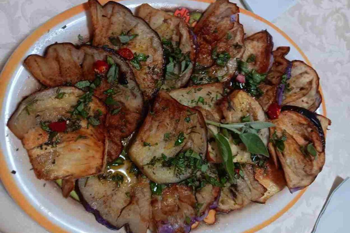 Melanzane al salmoriglio