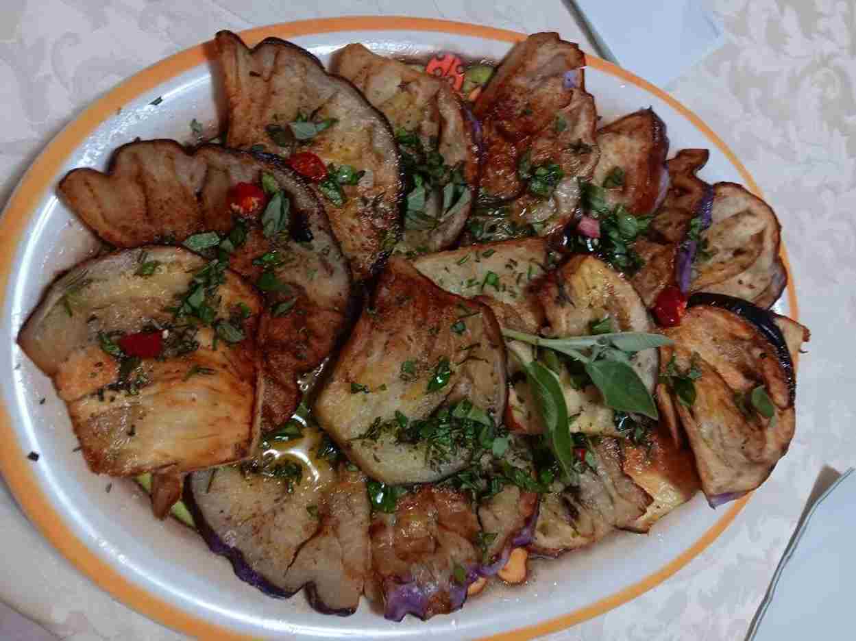 Melanzane al salmoriglio