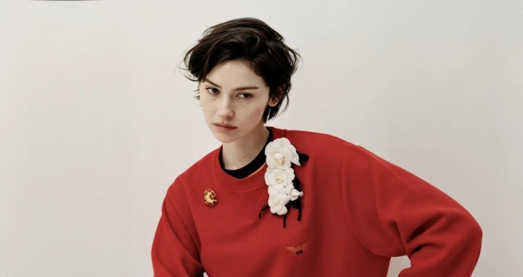 Cold Goodbyes: il nuovo capitolo di Gracie Abrams tra maturità artistica e successi globali