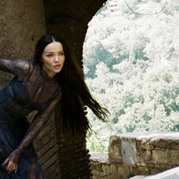 Dove Cameron: “When in Rome” un singolo per innamorarsi