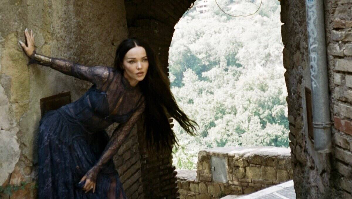 Dove Cameron: “When in Rome” un singolo per innamorarsi