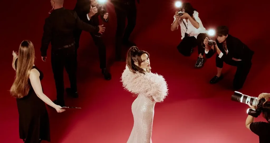 Sarah Toscano, “MET GALA” è Disco d’Oro: il primo album certifica la nuova stella del pop italiano