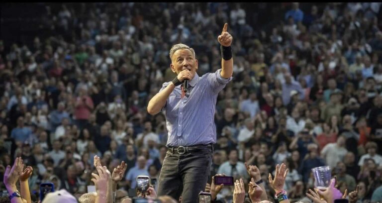 Springsteen live Philadelphia