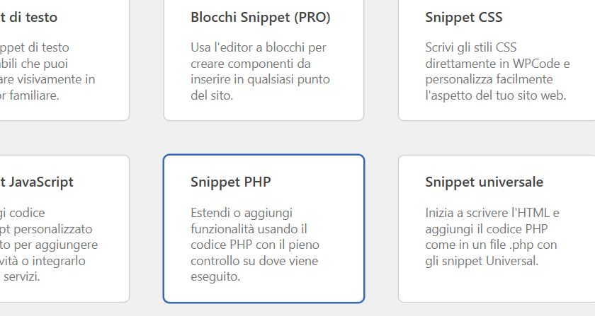 Interfaccia di WPCode con l'opzione Snippet PHP evidenziata in blu per duplicare articolo WordPress con WPCode