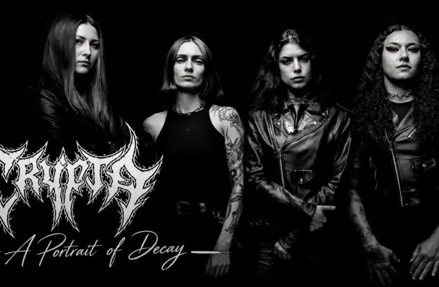 Le quattro componenti della band death metal Crypta posano in bianco e nero sotto il logo del gruppo e la scritta A Portrait