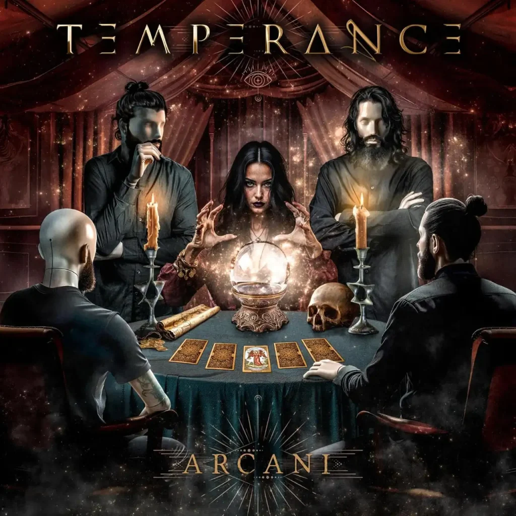 Copertina dell'album Arcani dei Temperance con una donna che legge i tarocchi attorno a un tavolo con candele e un teschio