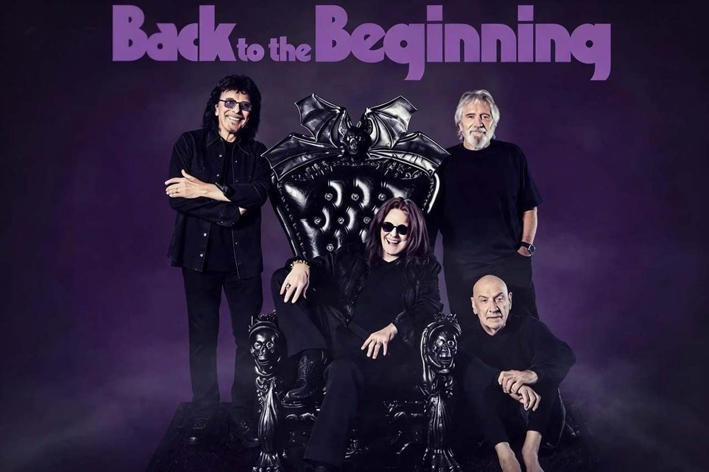 Ozzy Osbourne seduto su un trono nero bordato da pipistrelli, circondato dai membri di Black Sabbath su sfondo viola con la